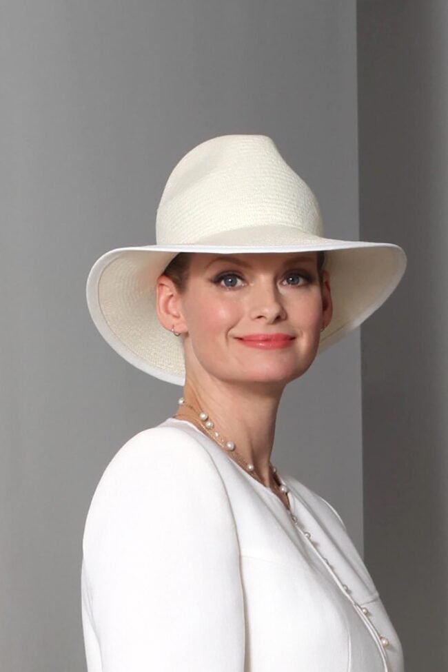 Chapeau1067-Ete-2020-eden-kazar-odelune-ivoire01-zoom Chapeau1067-Ete-2020-eden-kazar-odelune-ivoire01-zoom