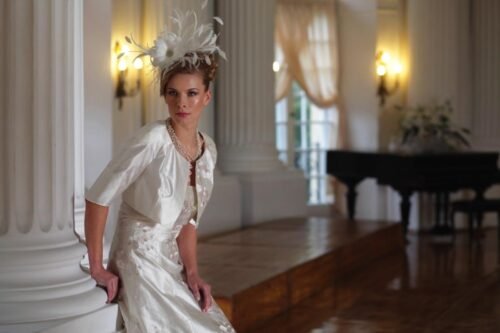 Robe longue de mariée en soie brodée KRYSS