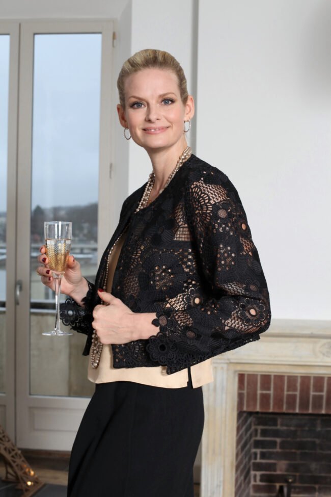 Ete-2020-therese-veste-guipure-yuki05-zoom Ete-2020-therese-veste-guipure-yuki05-zoom