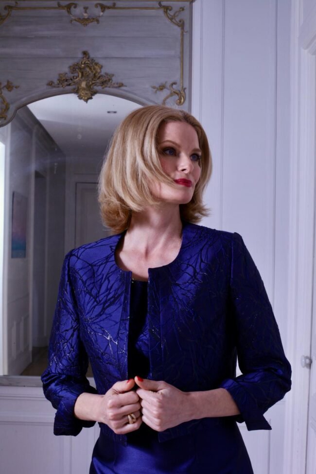 PV-2021-THERESE-CHIARA-FUJI-PERLE-INDIGO-05-zoom PV-2021-THERESE-CHIARA-FUJI-PERLE-INDIGO-05-zoom