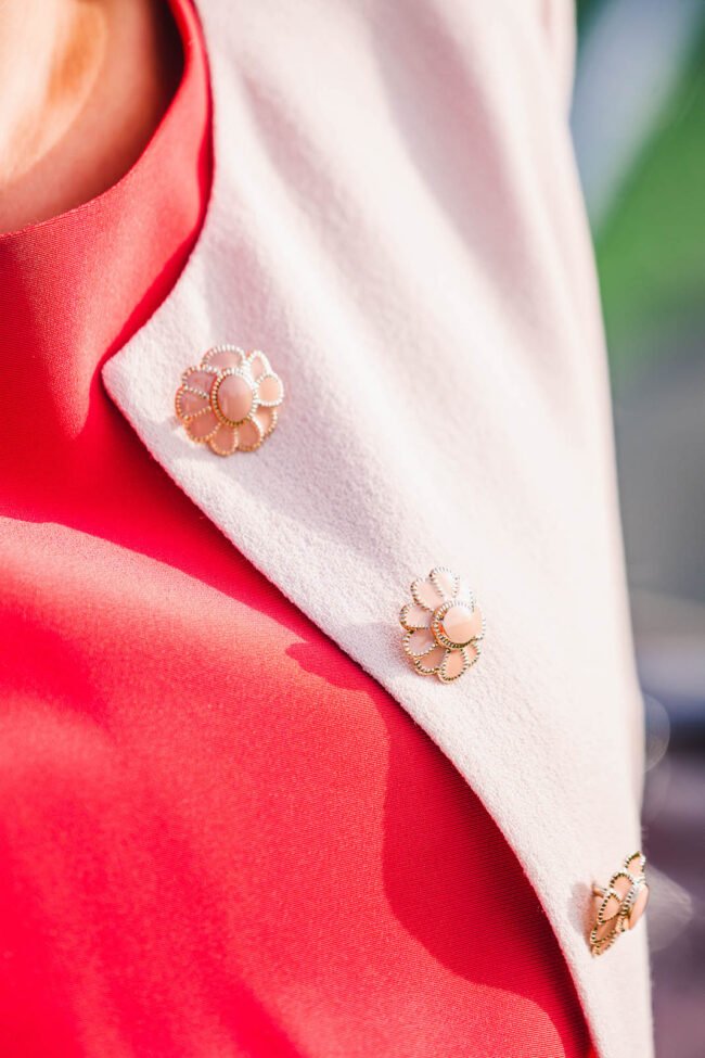 VESTE-IZIA-BOUTONS-BIJOUX-ROBE-VALENTINA-06-zoom VESTE-IZIA-BOUTONS-BIJOUX-ROBE-VALENTINA-06-zoom