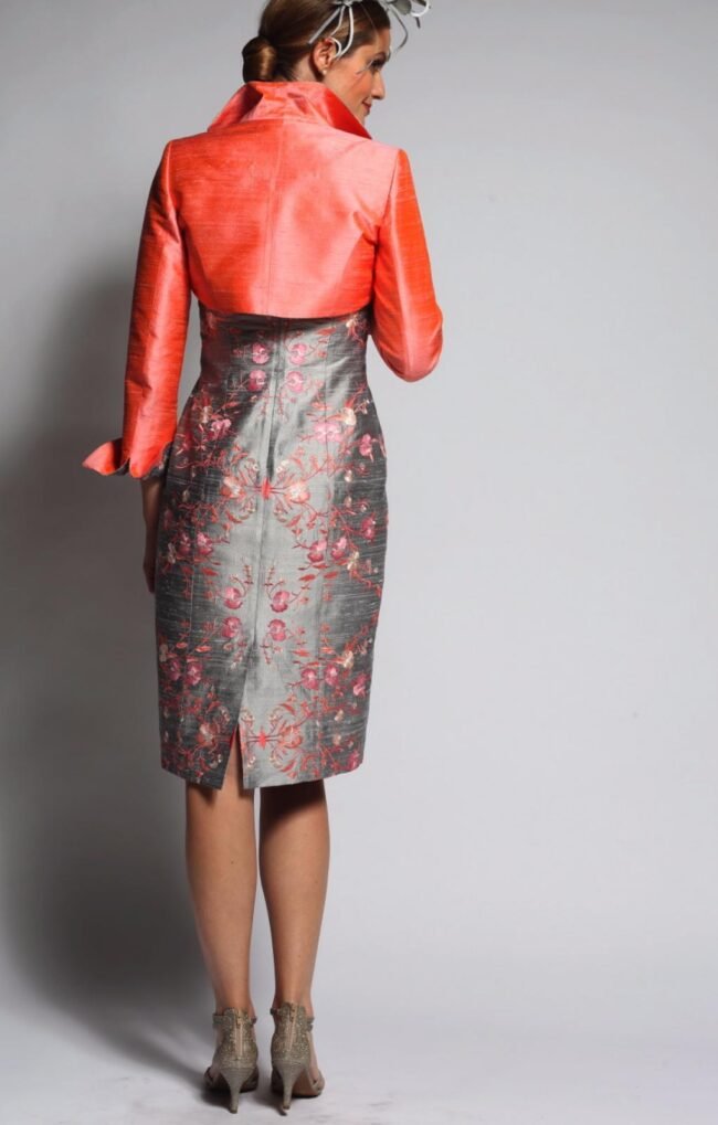 ensembles-ceremonie-femmes-zoom ensembles-ceremonie-femmes-zoom