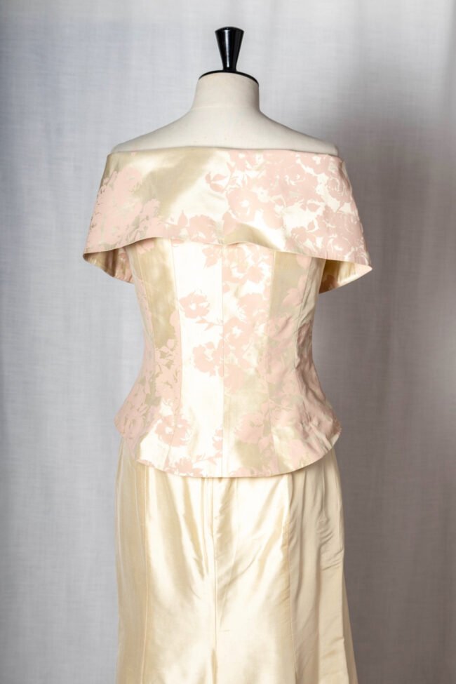 es-le-max-duras-chypre-adonis-004-champagne-4009-zoom es-le-max-duras-chypre-adonis-004-champagne-4009-zoom