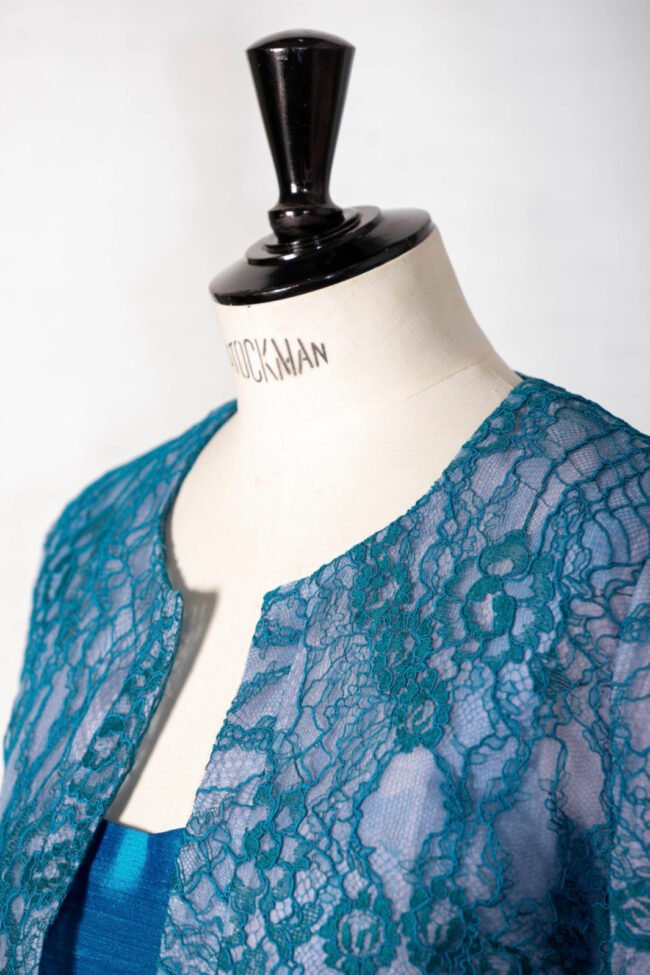 es-oe-the-har-440-peacock-4004-zoom es-oe-the-har-440-peacock-4004-zoom