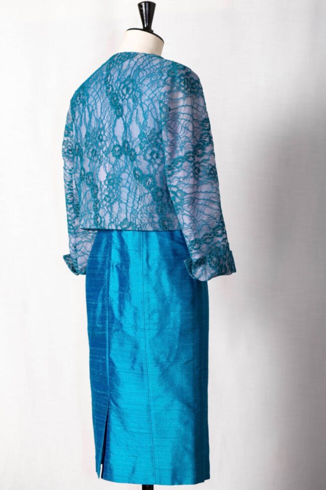 es-oe-the-har-440-peacock-4010-zoom es-oe-the-har-440-peacock-4010-zoom