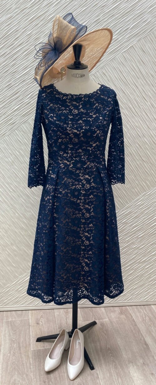 Belle robe en dentelle Ulla indigo t38